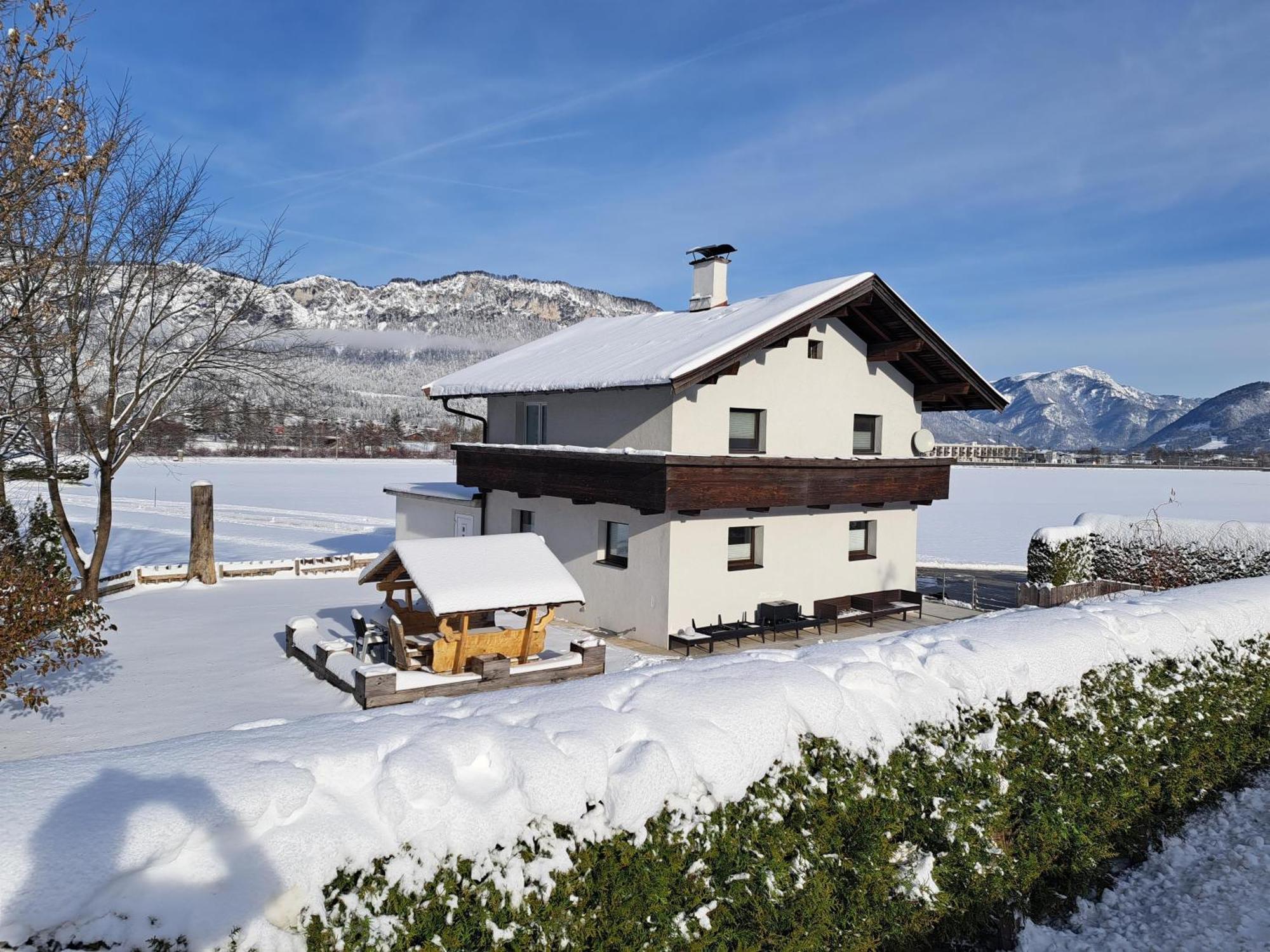 Haus Milan Holiday home *